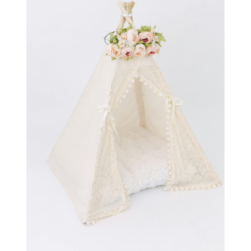 Itty Bitty Lace Play Tent