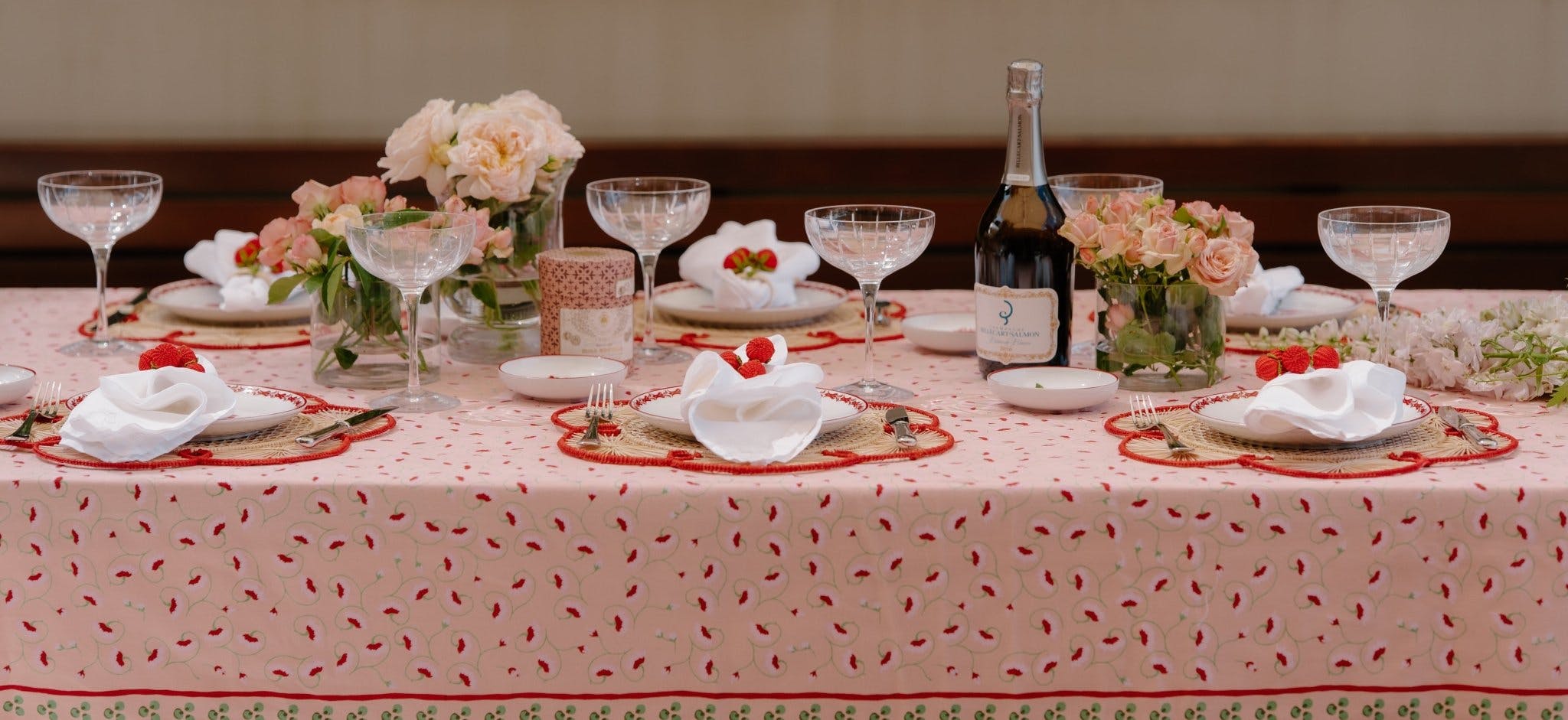 La Leccia Tablecloth in Dark Pink