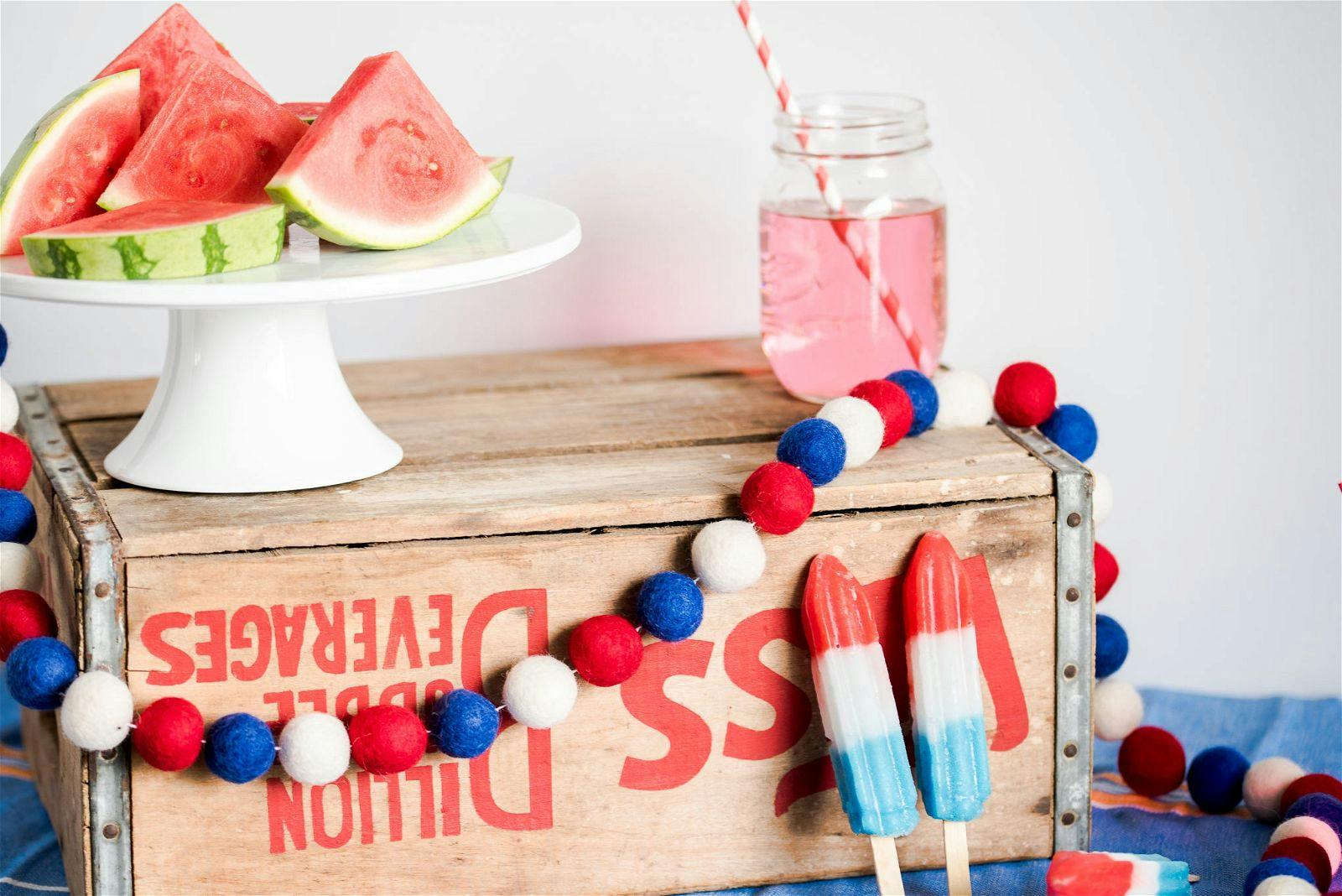 Patriotic Ball Garland