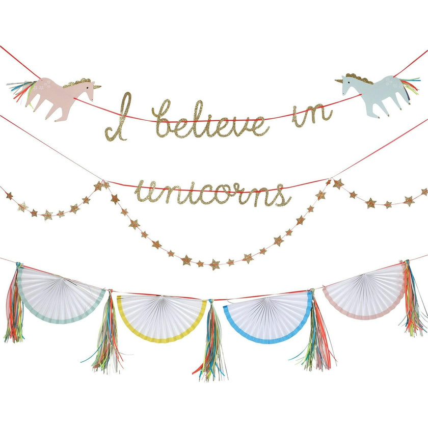I Believe In Unicorns Garland Set