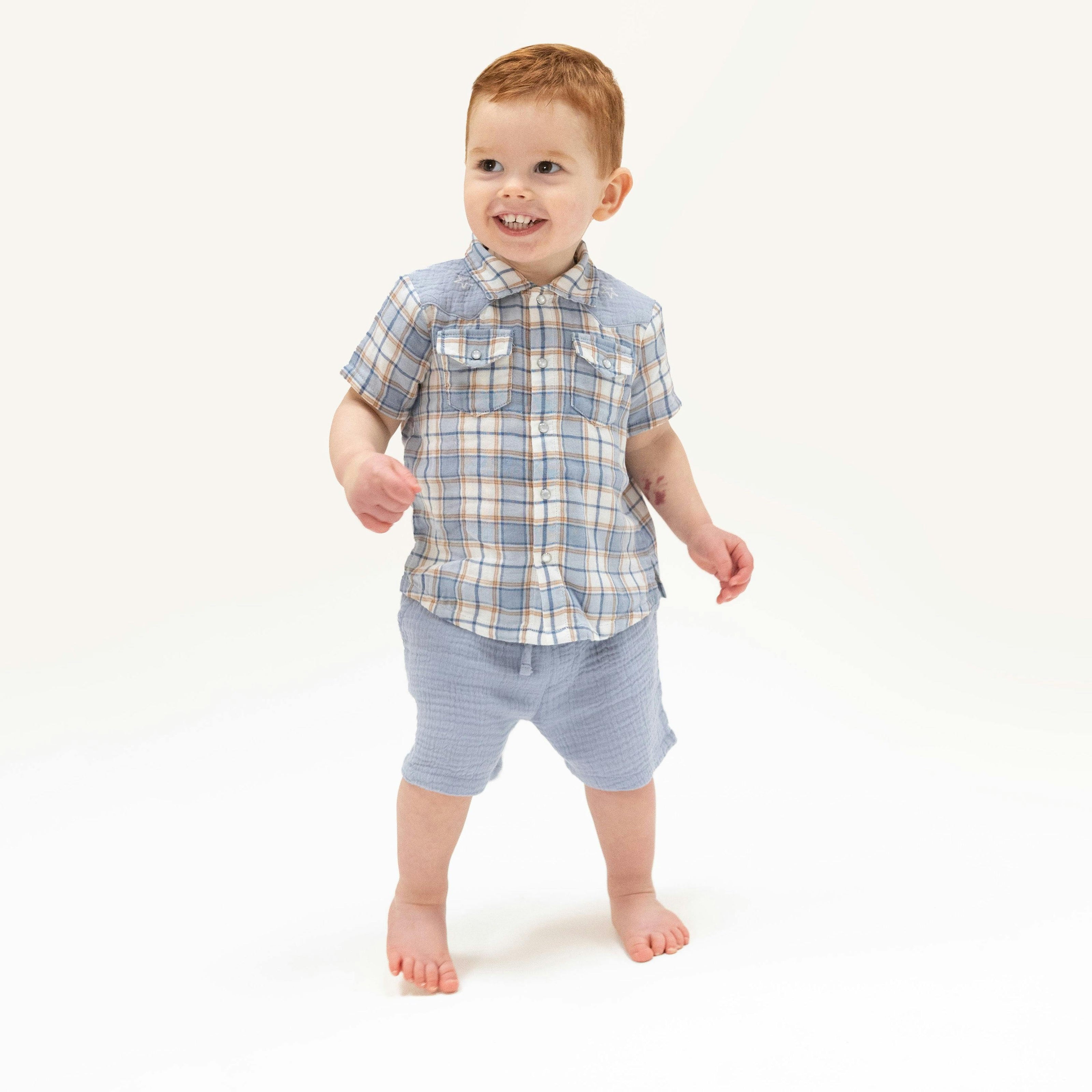 Western Boot Plaid - Short Sleeve Western Pearl Snap Shirt with Casual Short