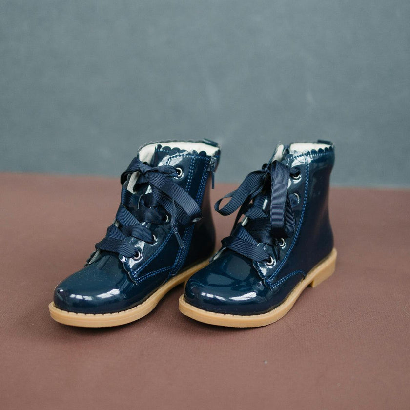 Josephine Scallop Boot