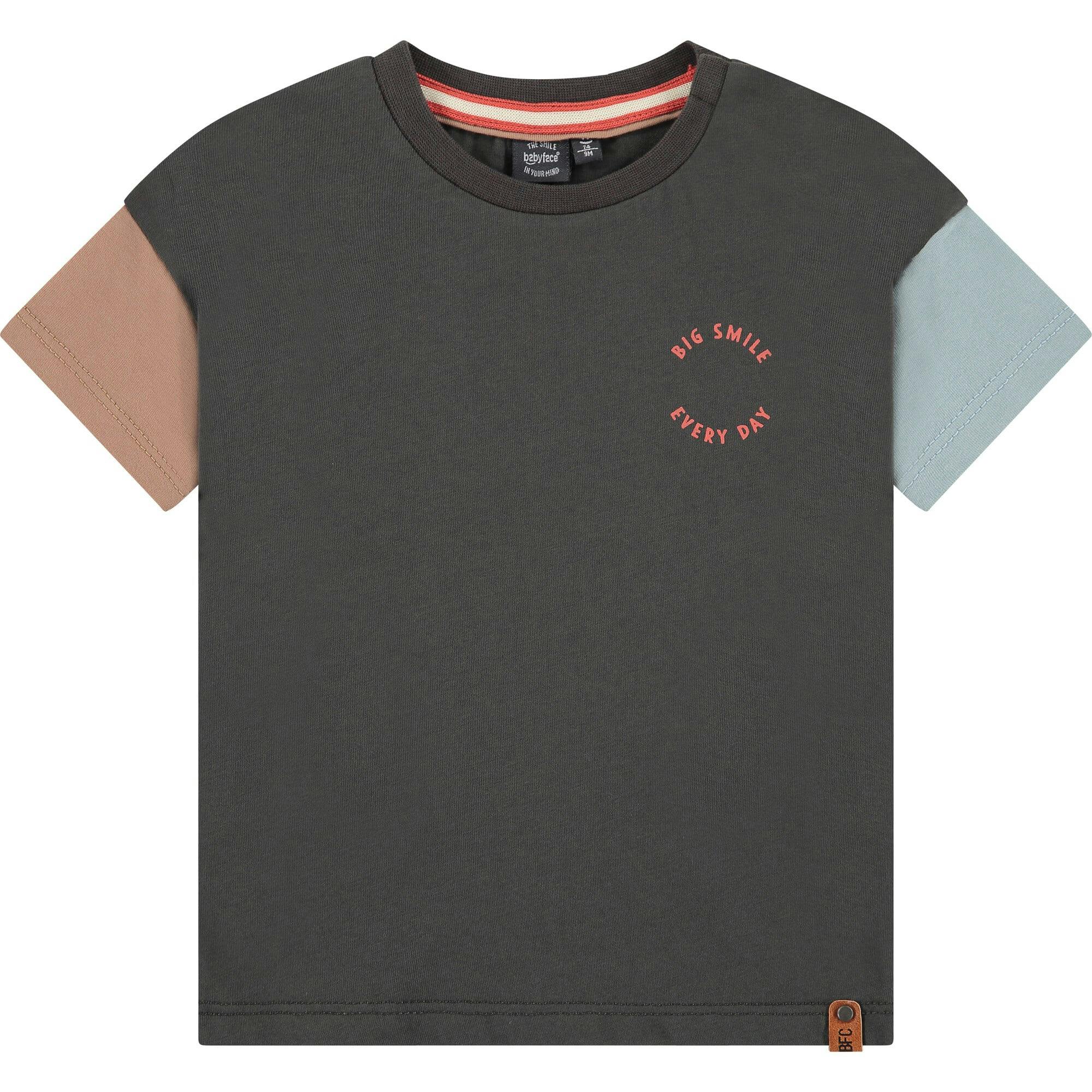 Multicolored Sleeve 