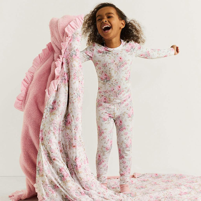 Roberta Ruffled Luxe Plush Patoo® Blanket