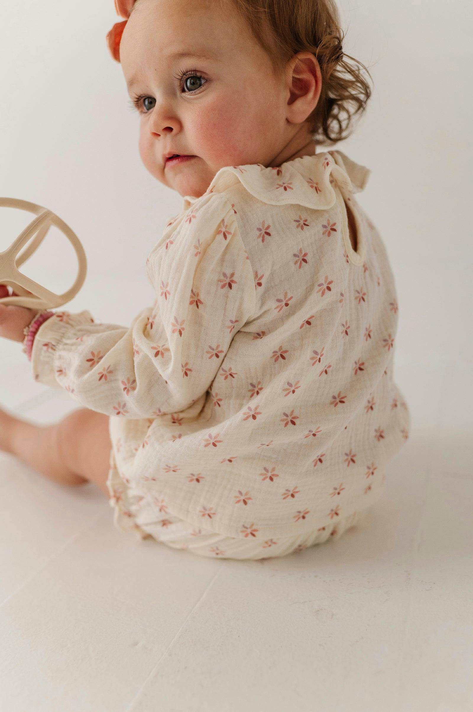 Baby Girl Gauze Blouse Set in Sage