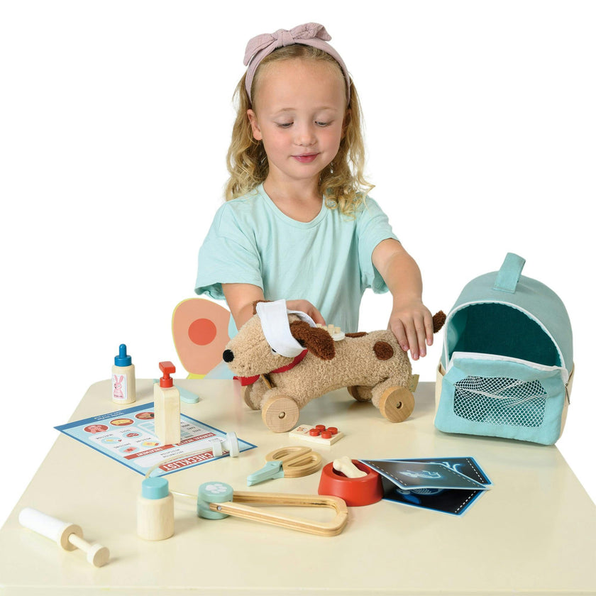 Animal Rescue Vet Case