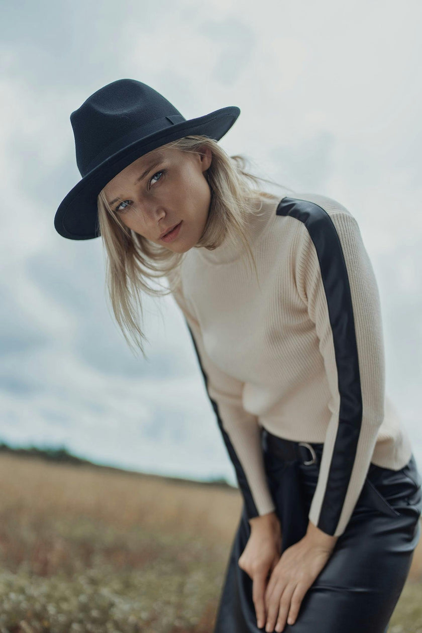 TURTLENECK SWEATER WITH LEATHER DETAIL