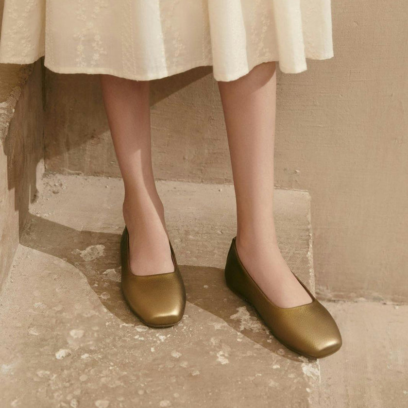 Ember Square Toe Leather Flats