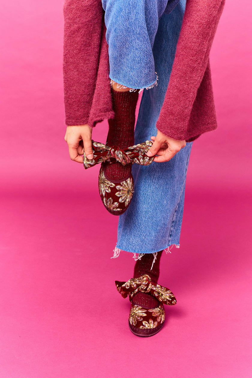 Lyra Petal Burgundy