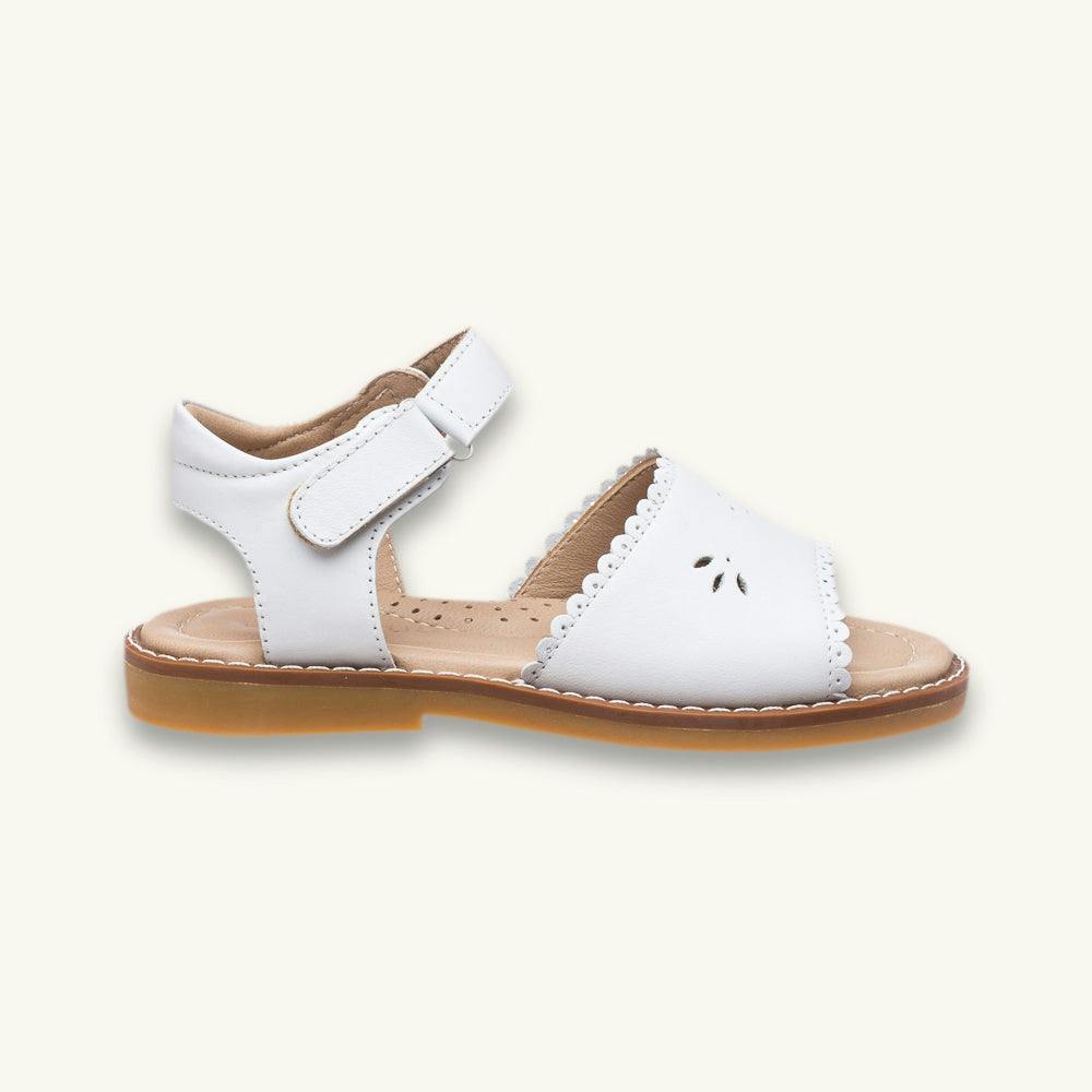 Classic Scallop Sandal | White Leather