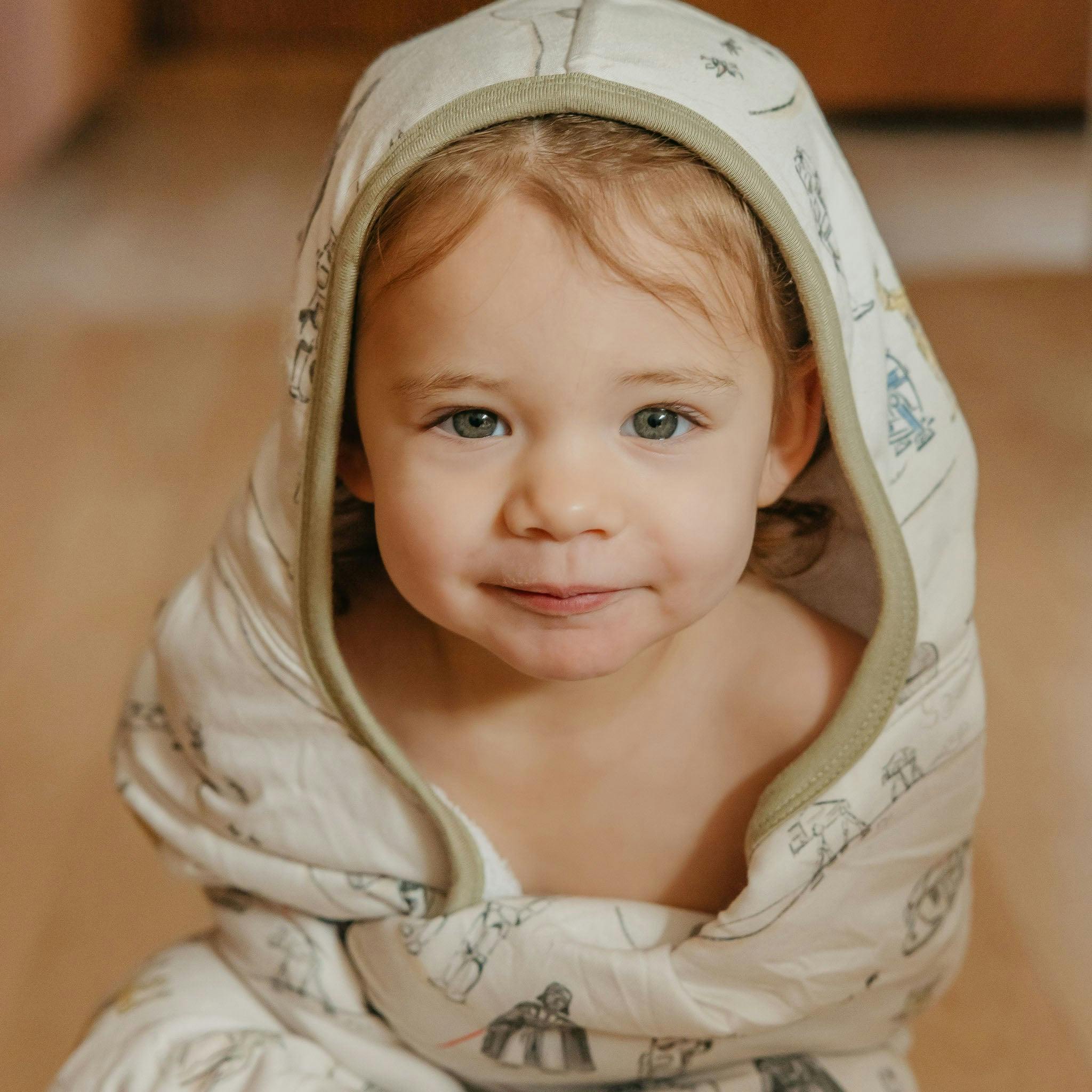 Premium Big Kid Hooded Towel - Tatooine
