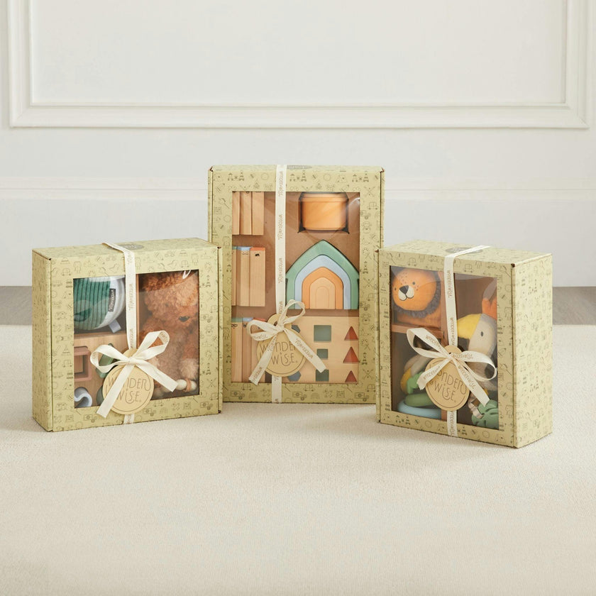 Hello Baby 6-9 Month Gift Set
