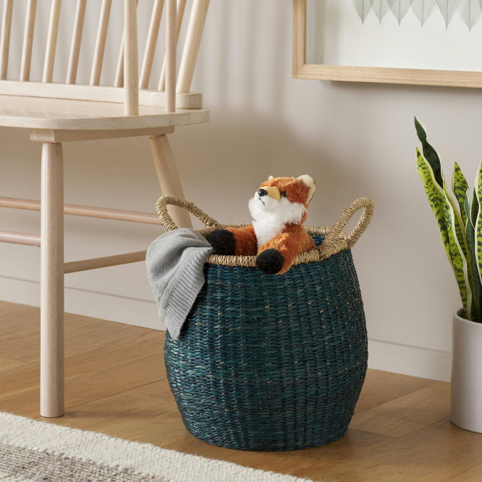 Estra Basket With Handles