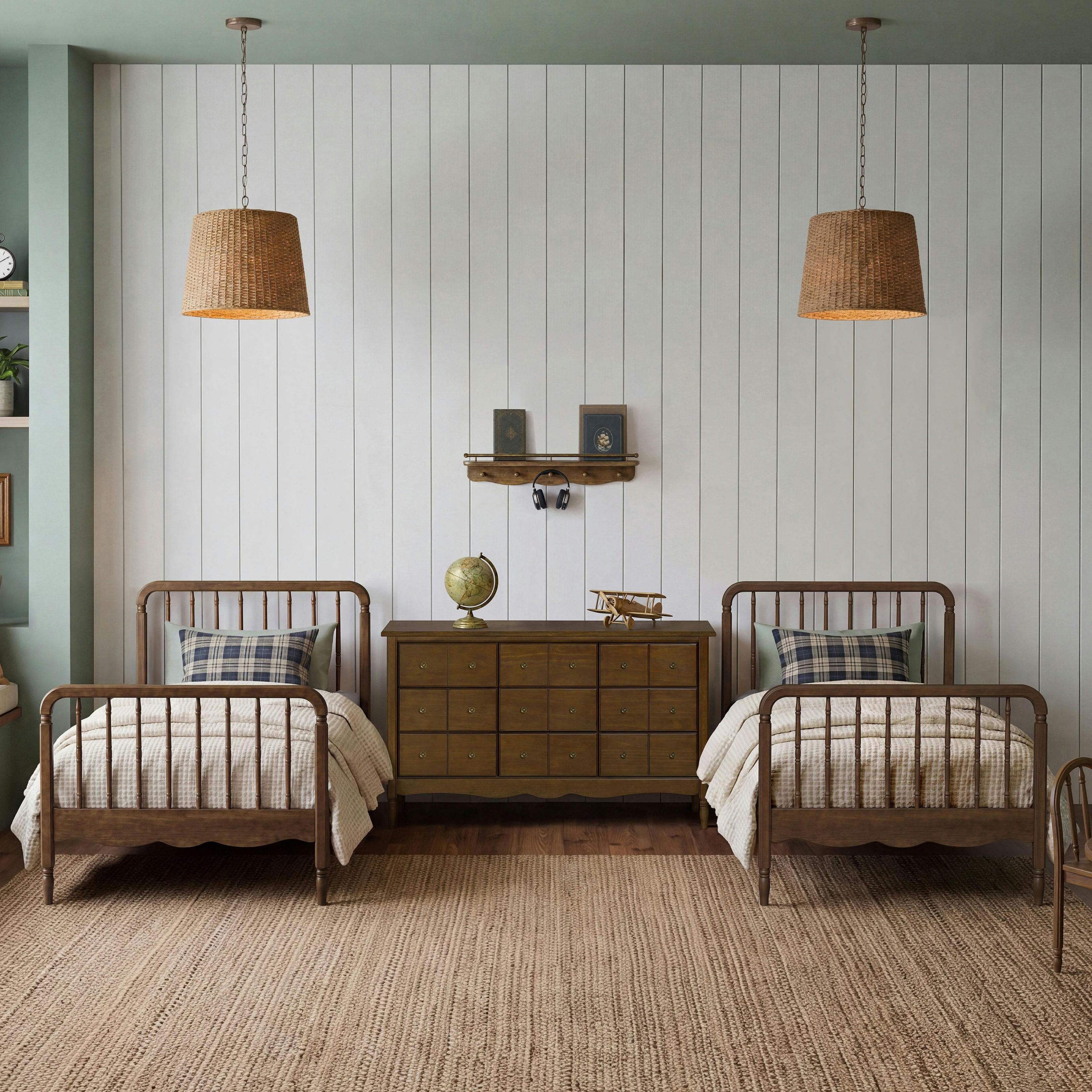 Liberty Spindle Twin Bed in Natural Walnut