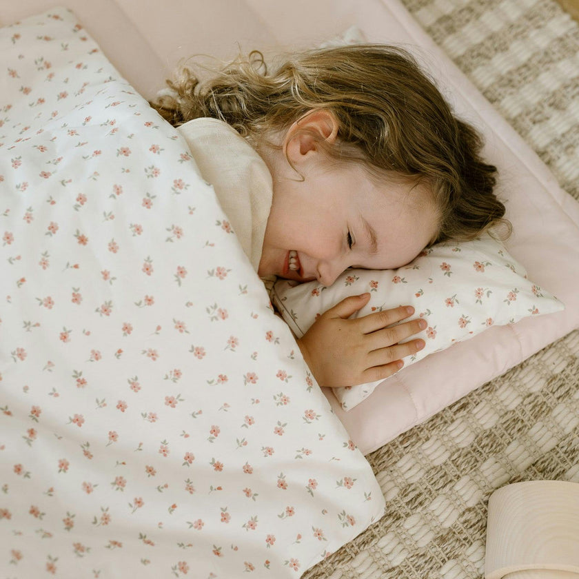 Organic Portable Bedding Set- Petal