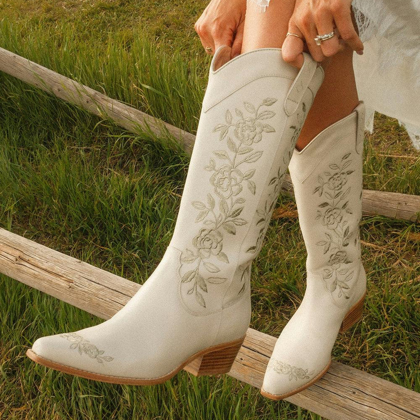 Avery Boot in Cream