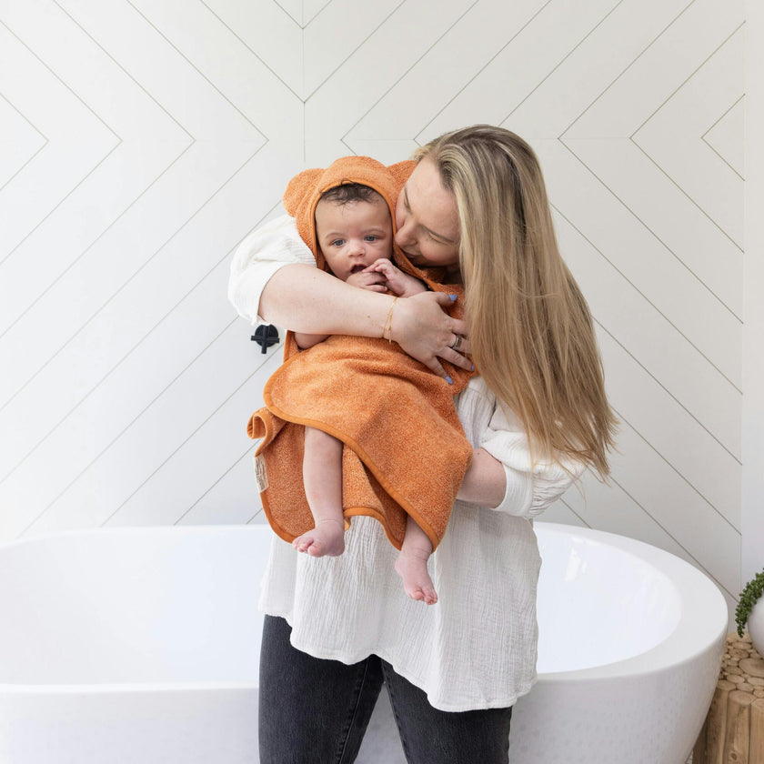 Hooded Towel + Wash Mitt Set Pumpkin