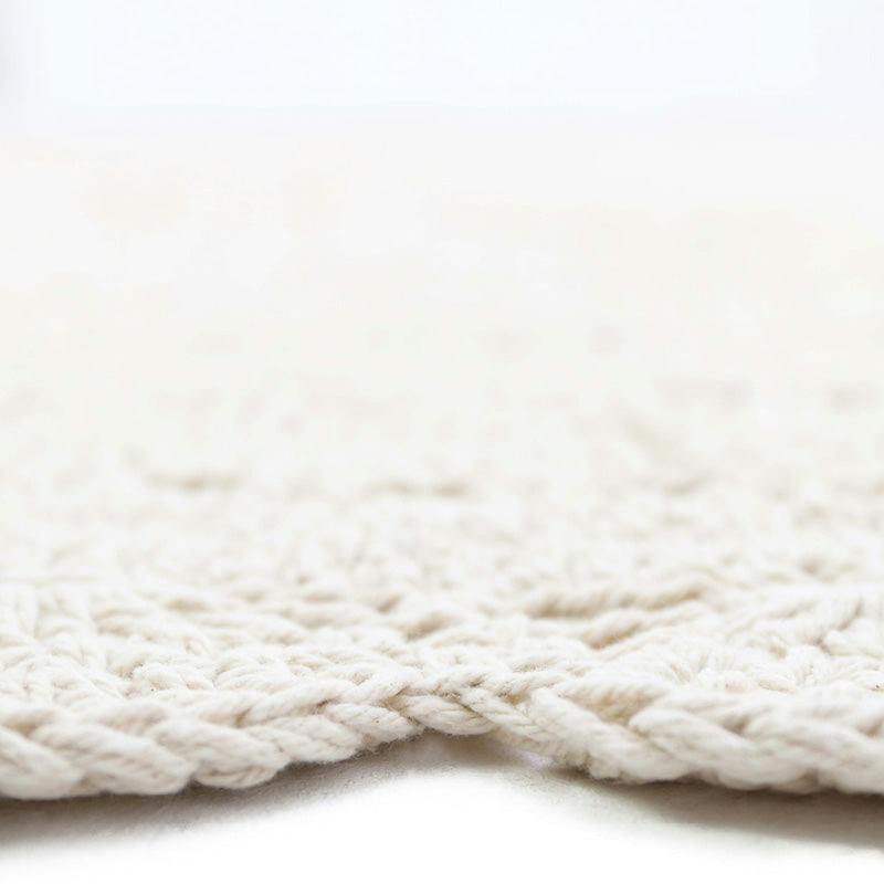 Alma Hand-Crocheted Scalloped Large Round Rug