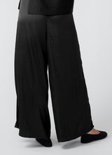 Flowy Wide Leg Woven Maternity Pant