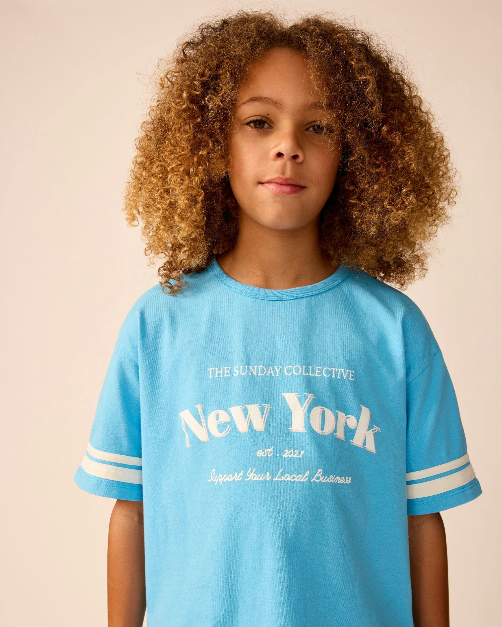 Organic Weekend Tee in Buzzer Blue