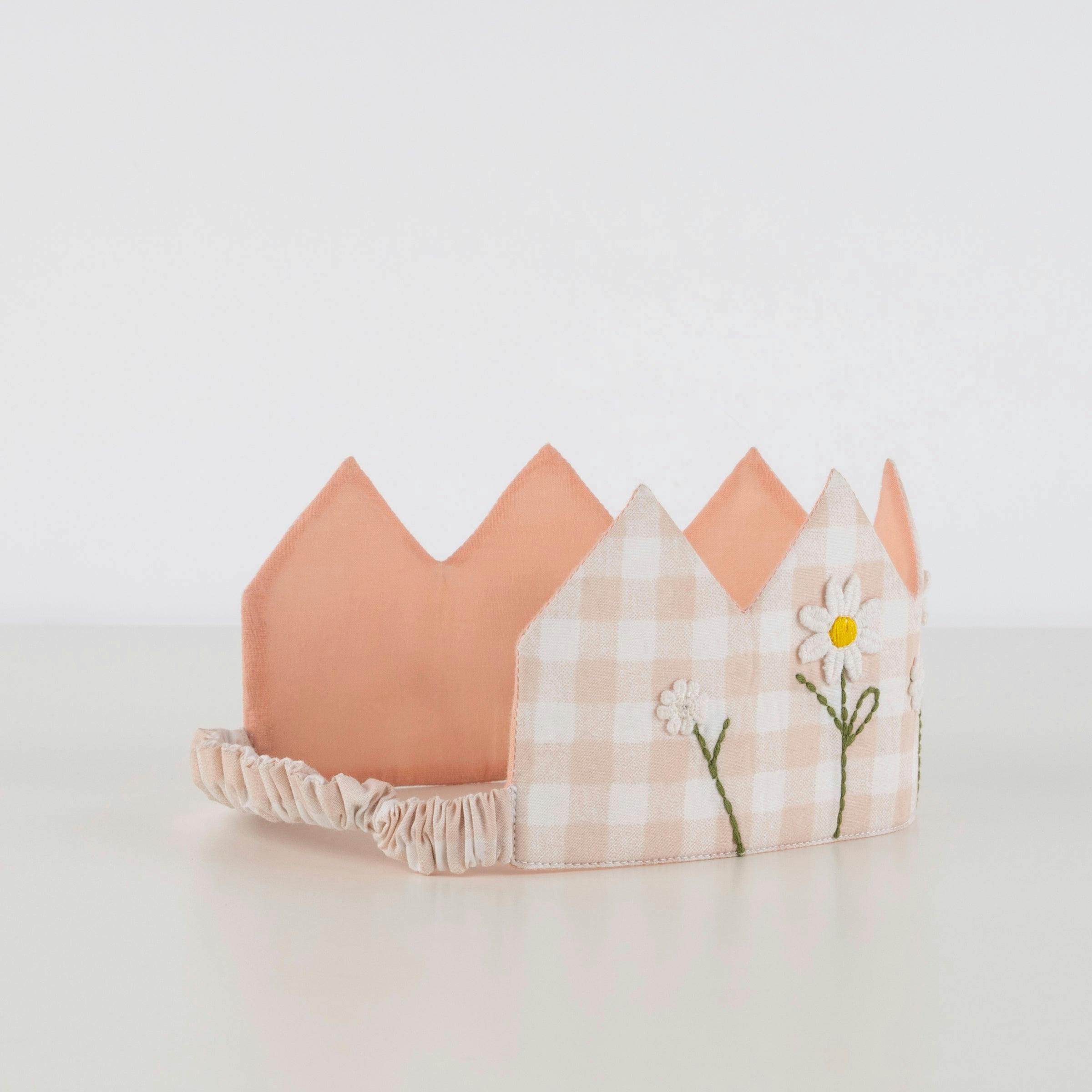 Gingham Crown