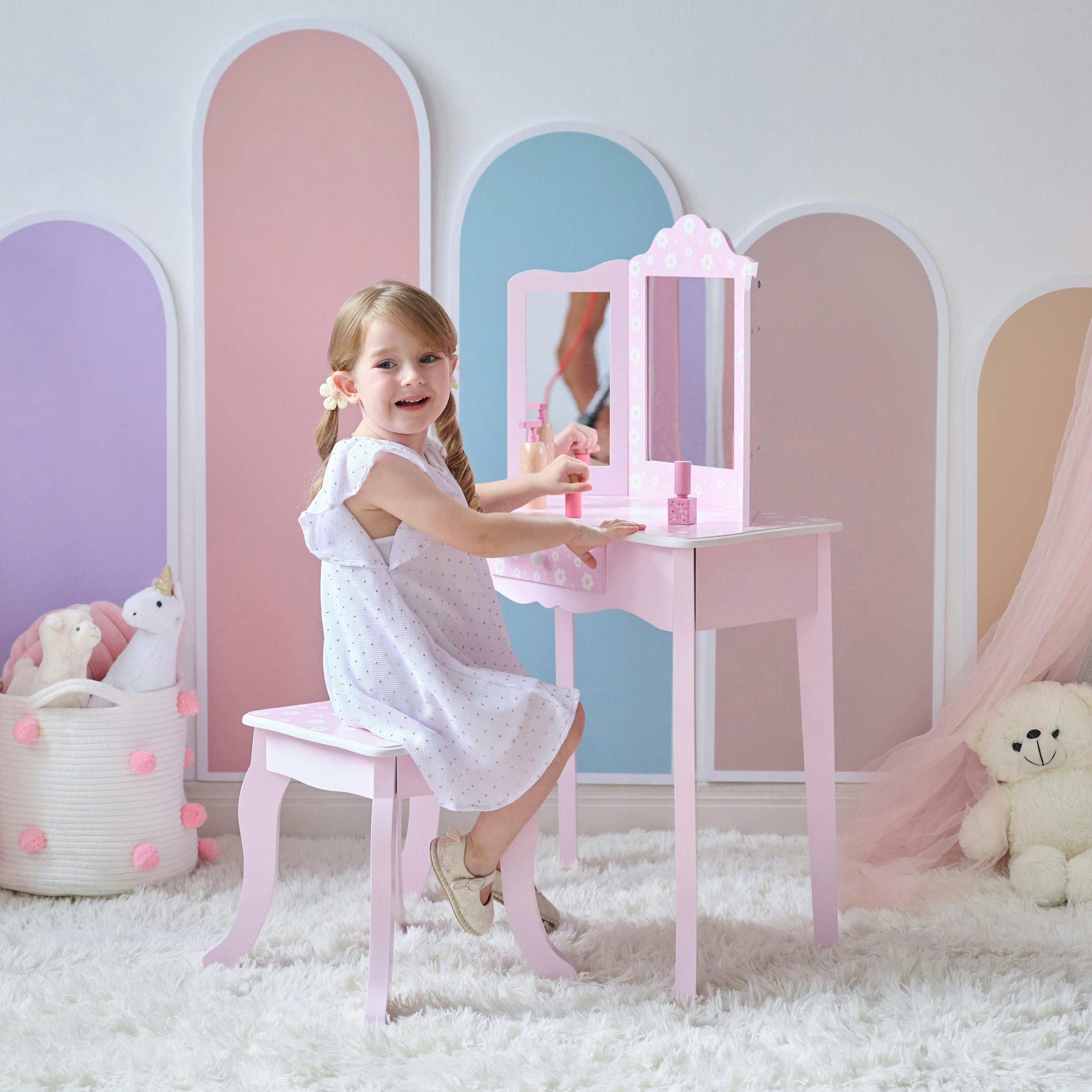 Daisy Gisele Wood Vanity with Tri-Fold Mirror and Drawer, Pink