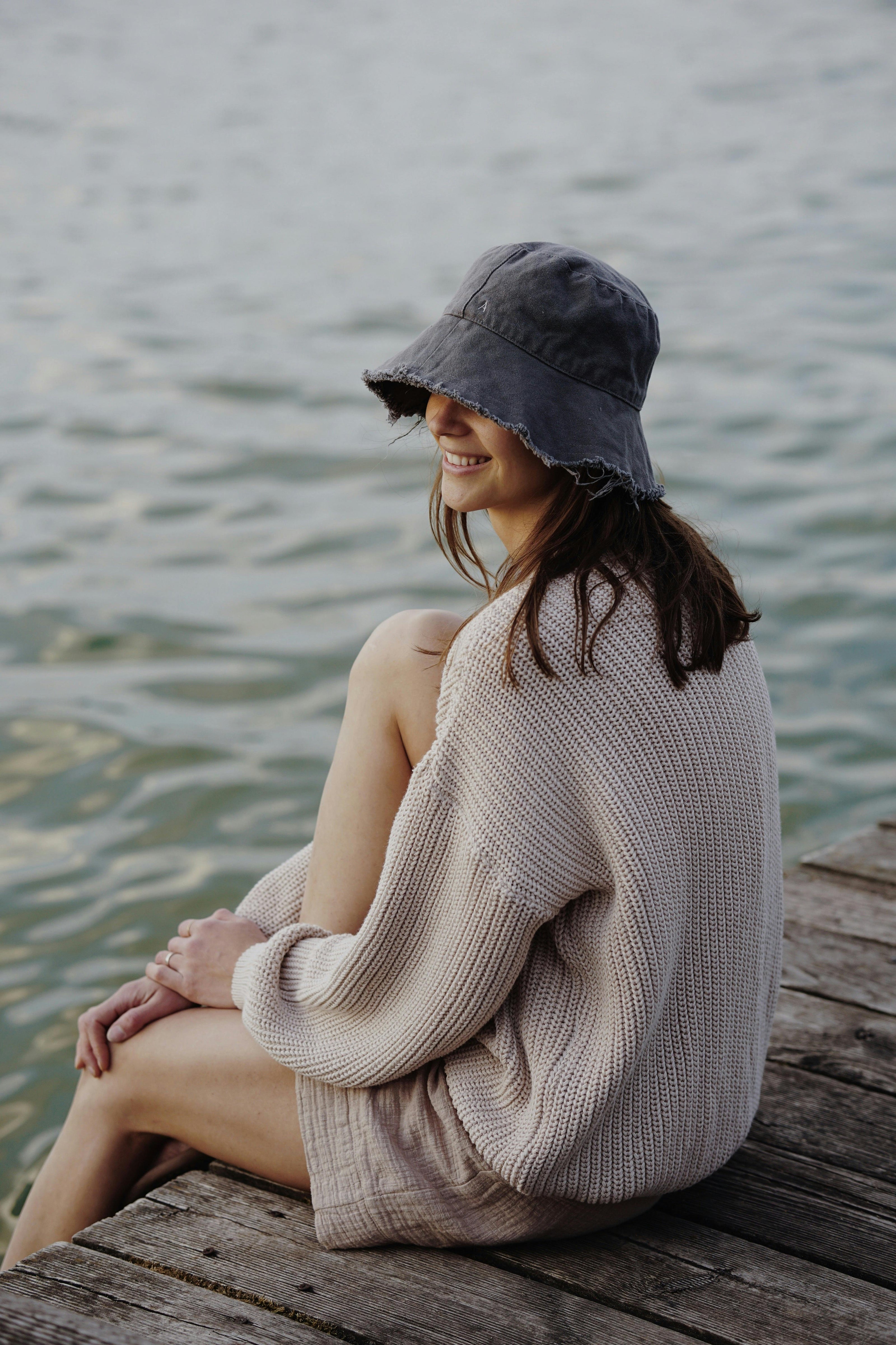 WOMEN'S COTTON SWEATER