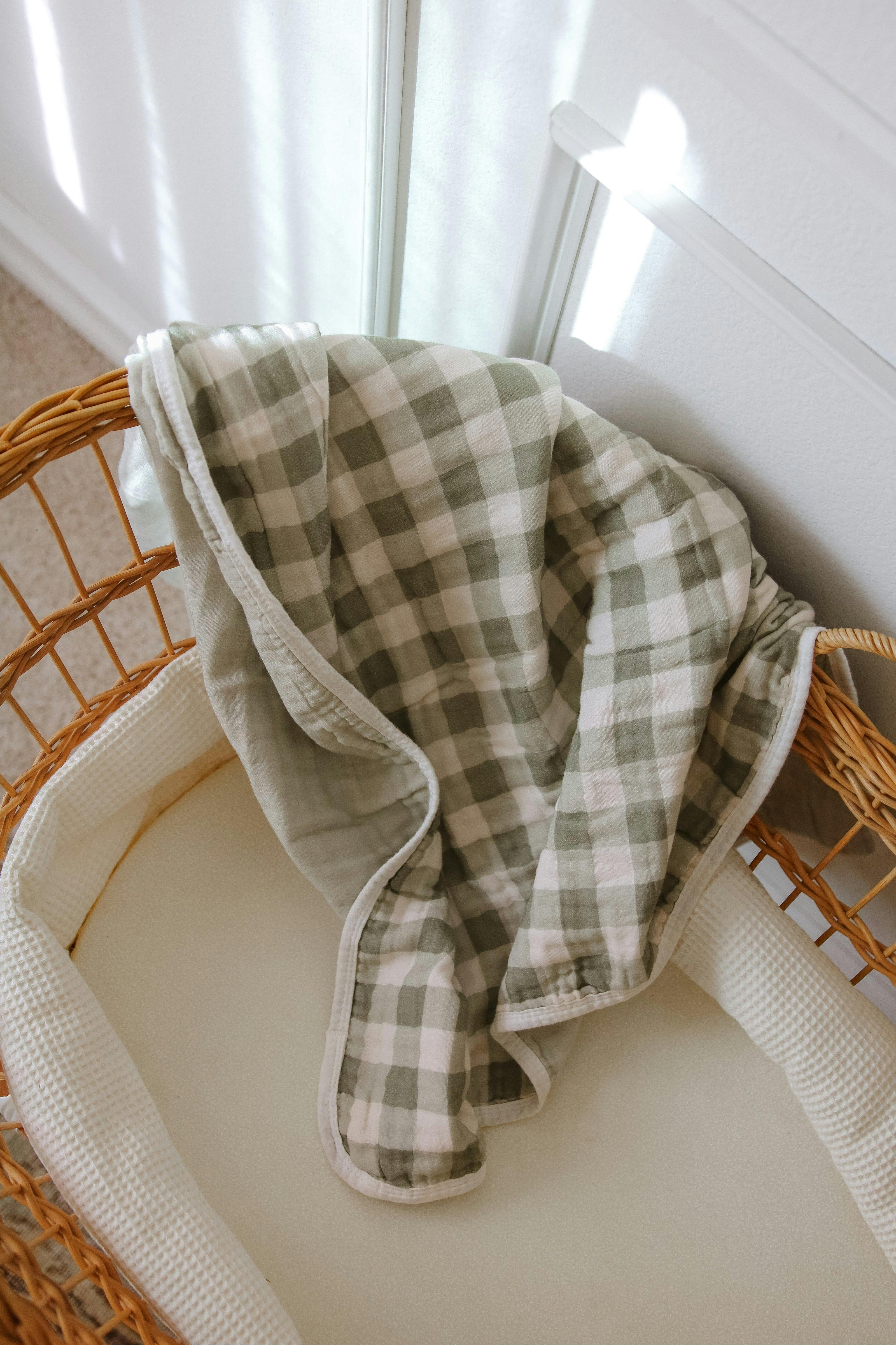 Evergreen Gingham QUILTED 6 Layer Gauze Blanket