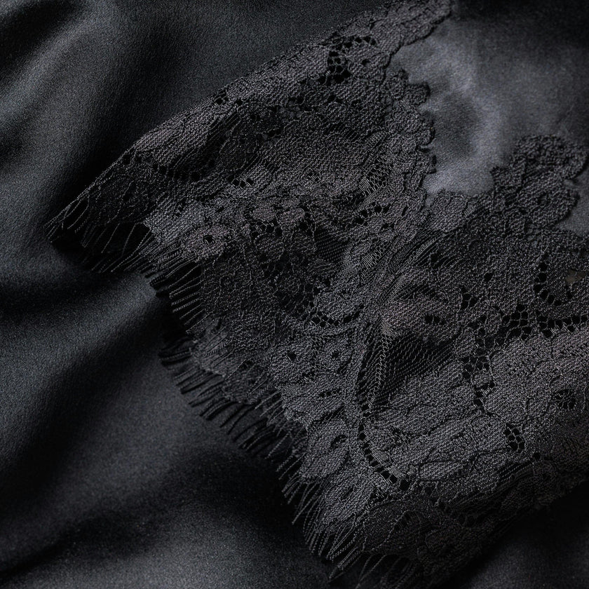 Women's Silk Lace Robe in Black