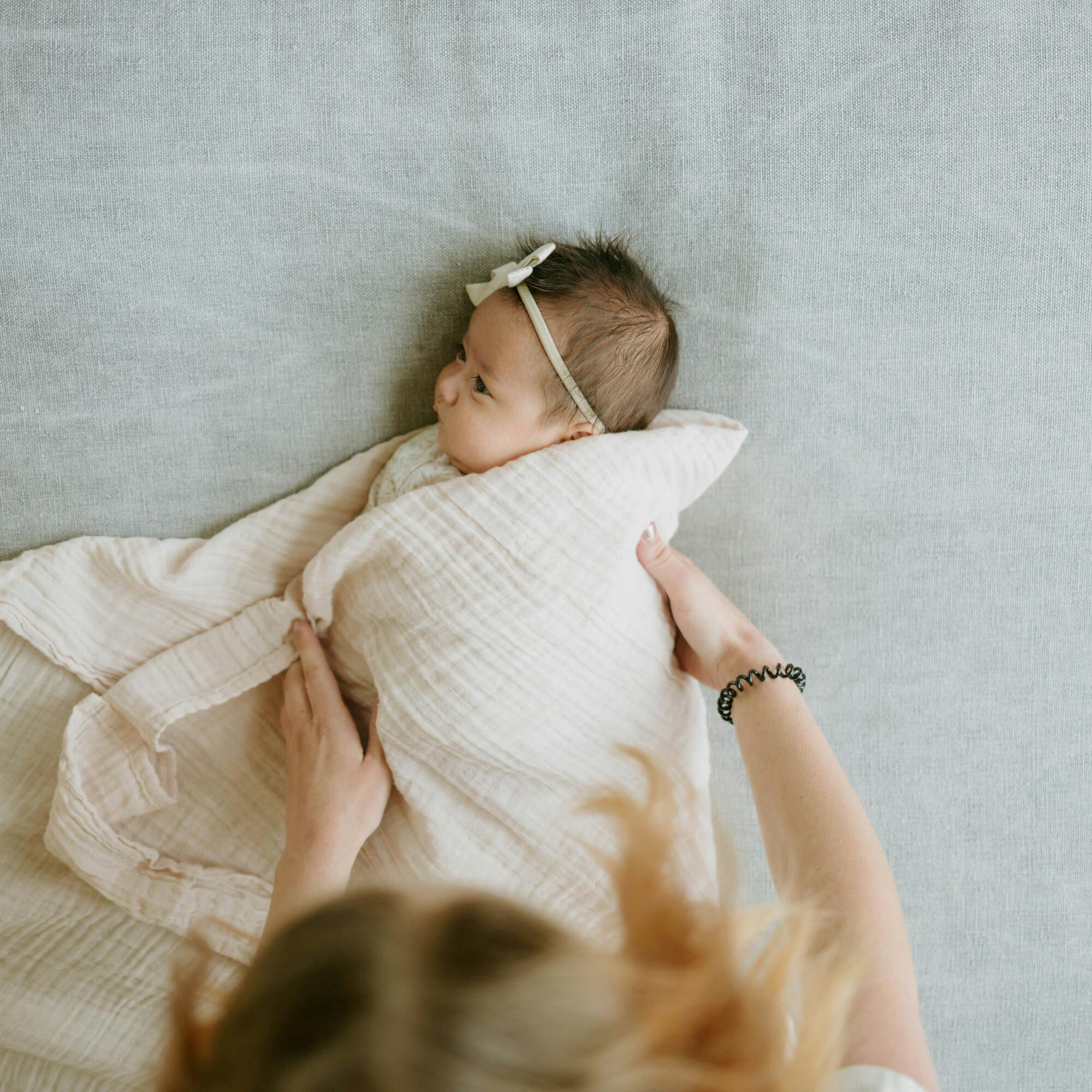 Organic Cotton Muslin Swaddle Blanket - Rosie