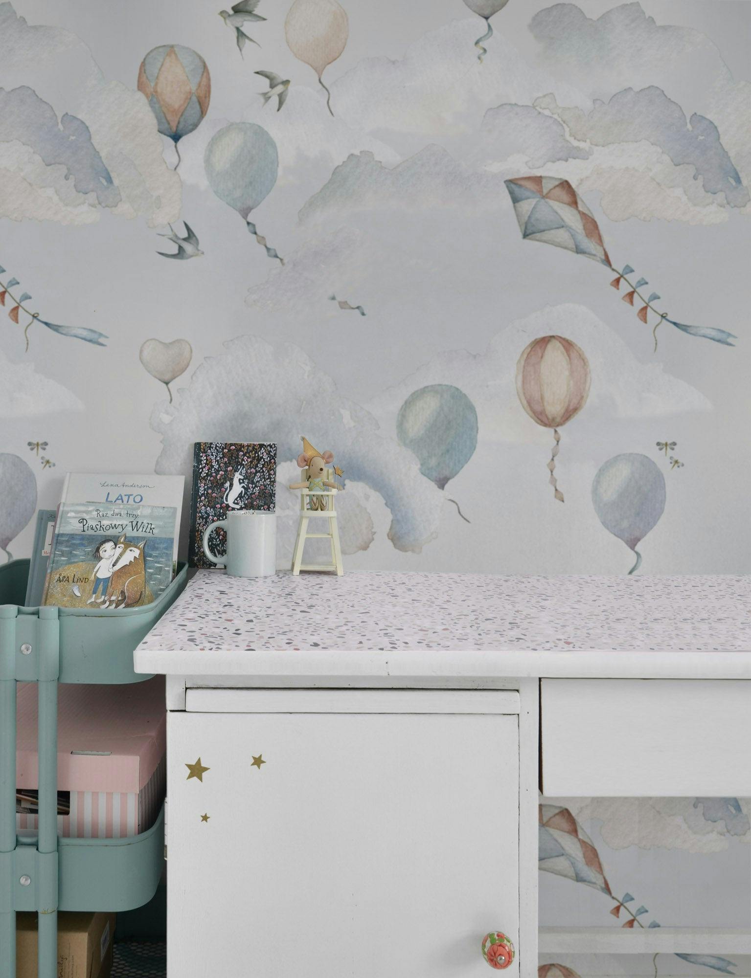 Balloons Fairytale Wallpaper