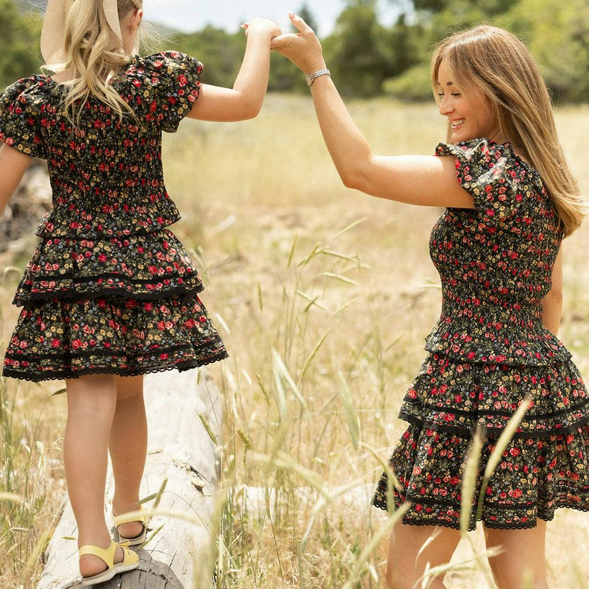 Mini Annalise Skirt in Obsidian Vintage Poppies