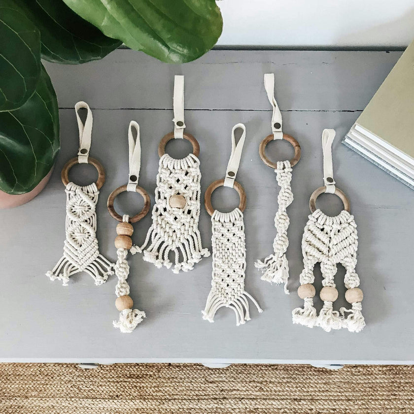 all-in-one toy | macrame mesh & bead