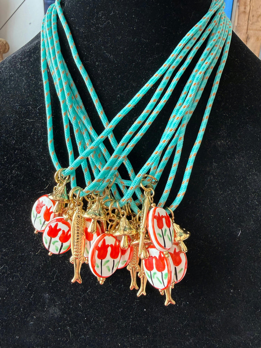 SUMMER CORD FISH CHARM NECKLACE