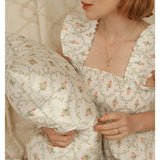 The Sisi Silk Pillowcase - Pastel Trellis