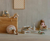 Unicorn, Small