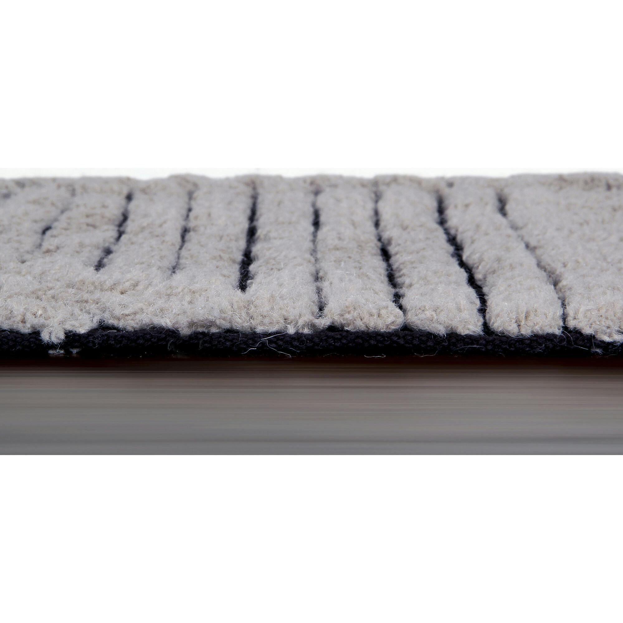 Black Chia Woolable Rug