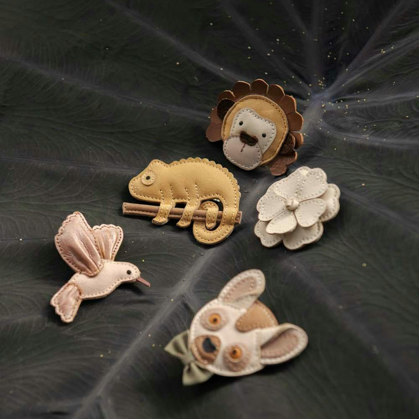 Festie Clip | Festive Lemur | Ivory Classic Leather
