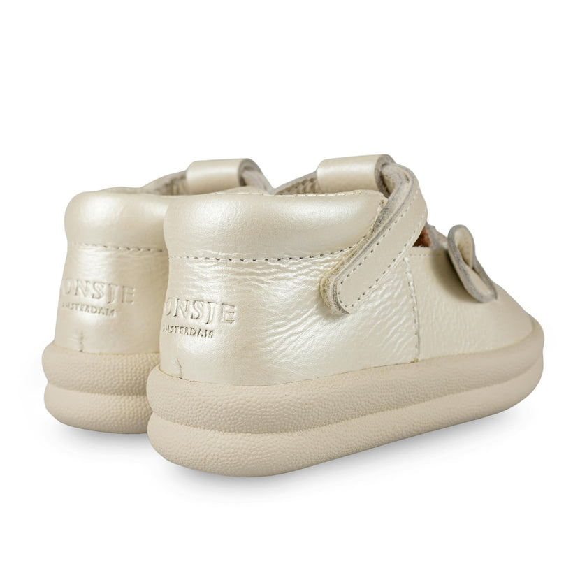Zilpa Shoes | Unicorn | Off White Metallic Leather
