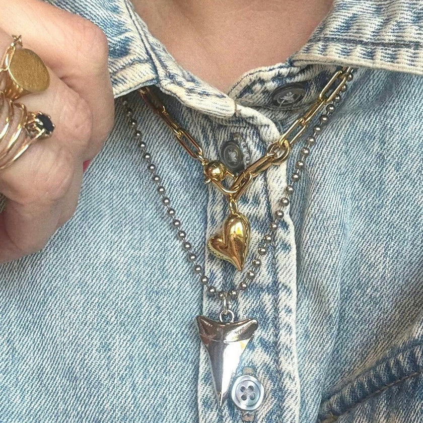 SILVER SHARK TOOTH NECKLACE