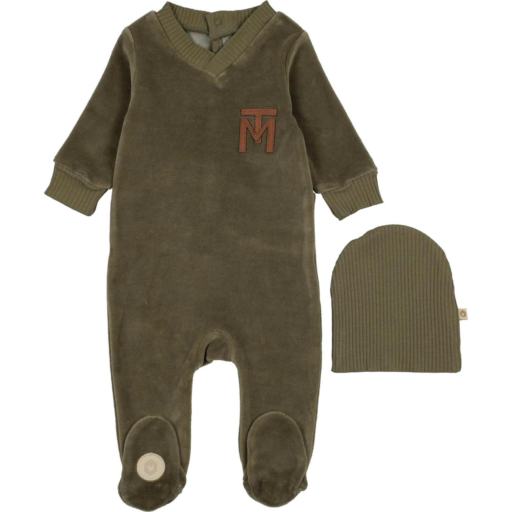 V-Neck Emblem Footie & Hat