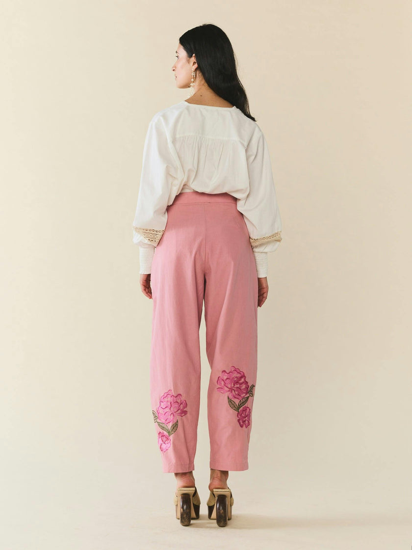Nina Pant