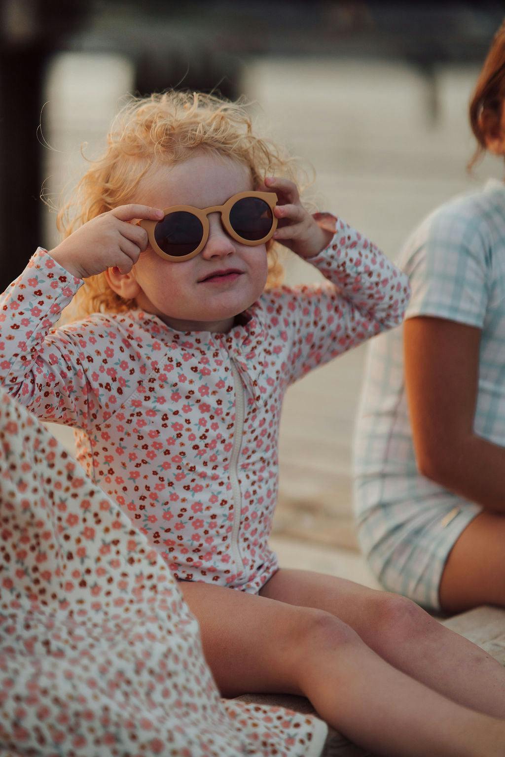 Classic | Sustainable Sunglasses | Plant-Based Bendable Polarized - Baby | 0-2 Y | Buckwheat
