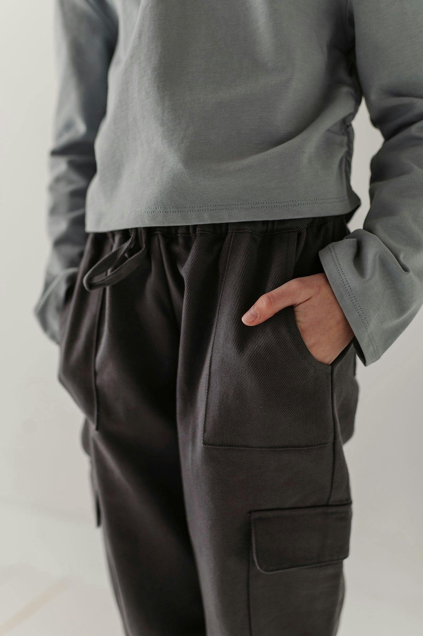 Girls Cargo Utility Pant in Evergreen