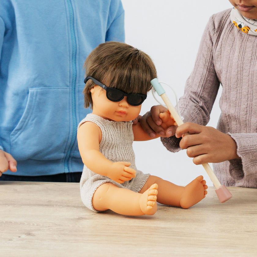 Accessories For Dolls With Visual And Motor Disabilities