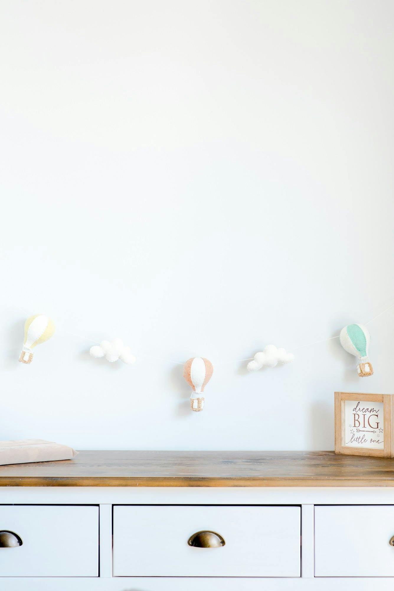 Hot Air Balloon Garland