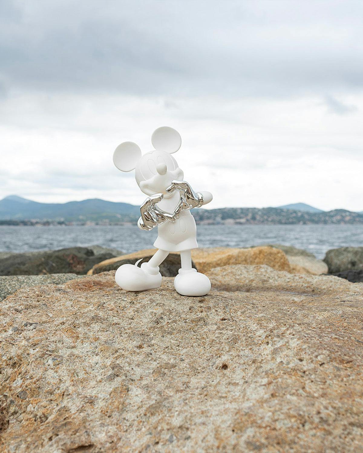 Mickey WITH LOVE White & Silver 12in