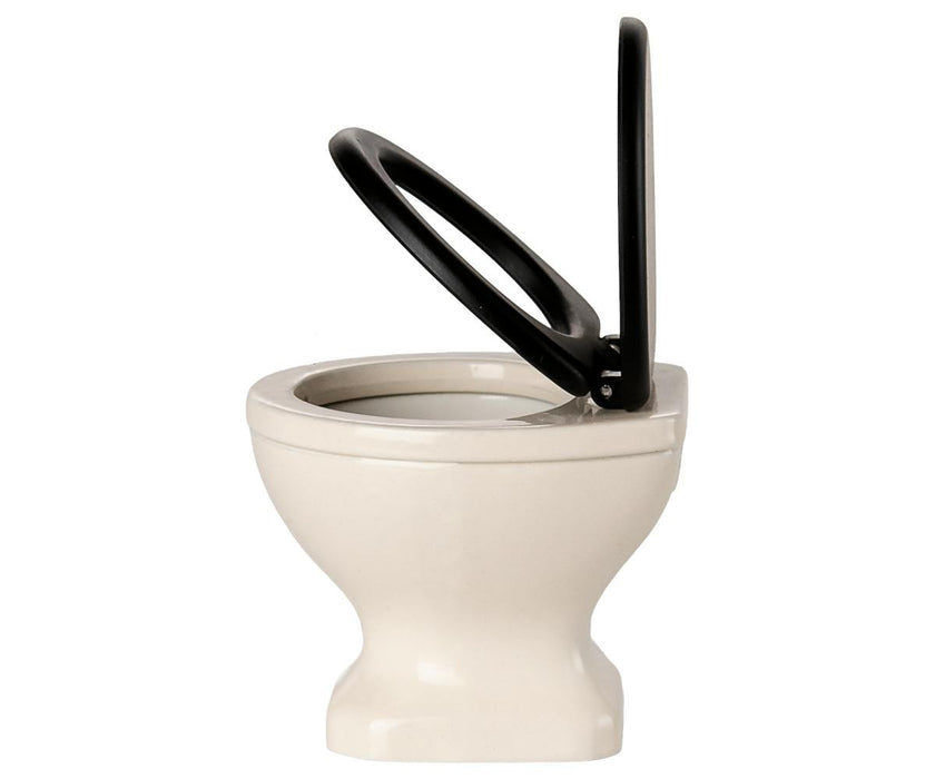 Water Closet, Mouse