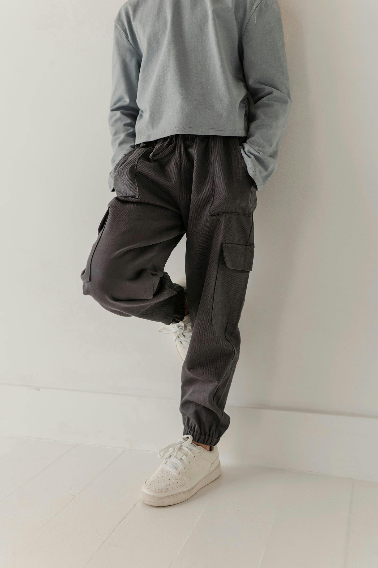 Girls Cargo Utility Pant in Evergreen