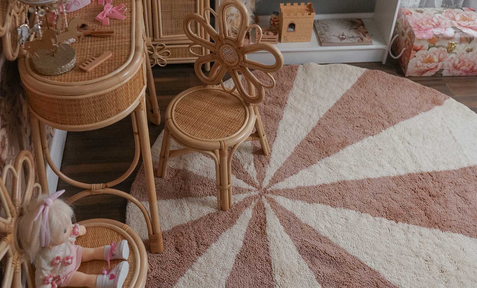 Beach Ball Washable Round Wool Rug